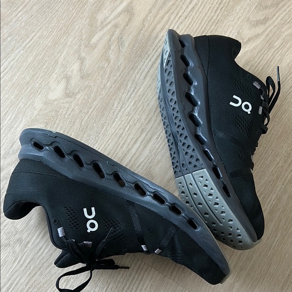 On cloud Black Athletic Shoes size 11.5 mens - Picture 3 of 7